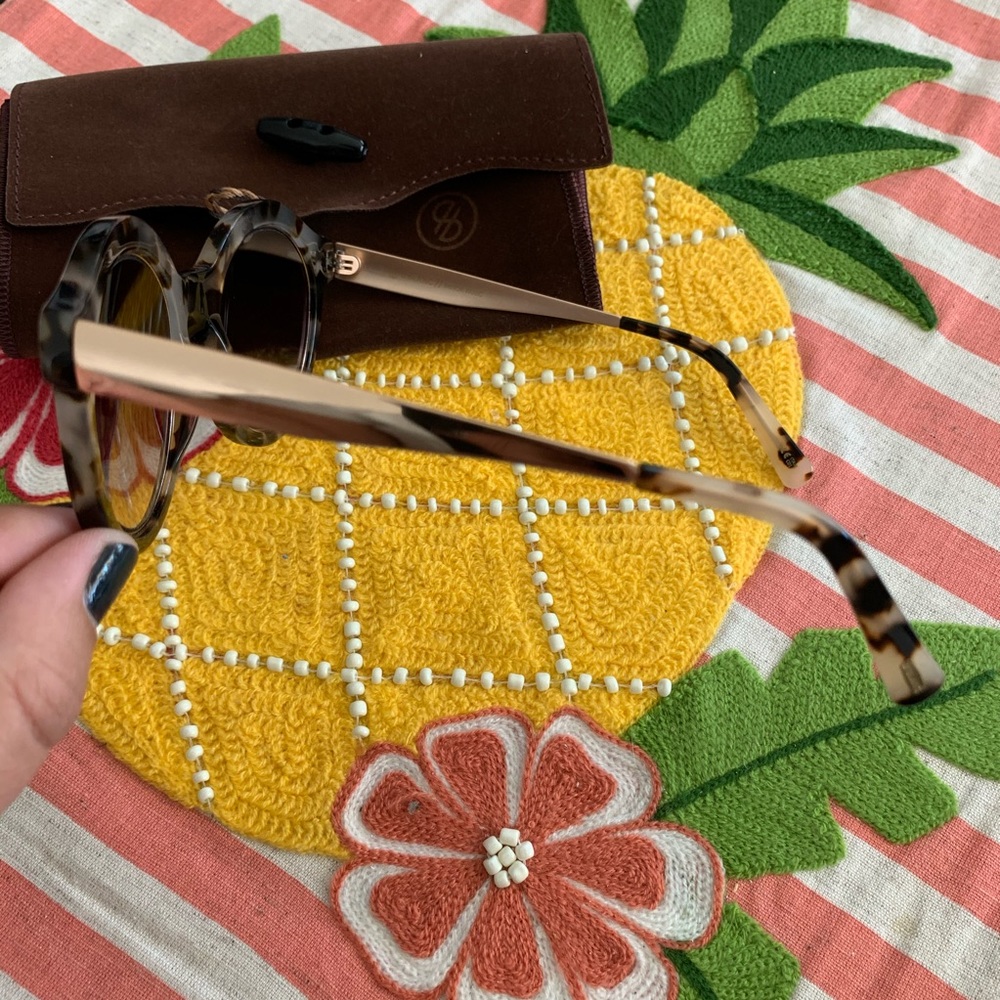 D’Blanc Minor Panic Sunglasses - Picture 7 of 7